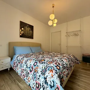 Appartamento Moderna Ed Elegante Residenza Nel Centro Di, Pavia
